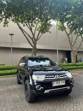 MITSHUBISHI PAJERO SPORT DAKAR TAHUN 2015
