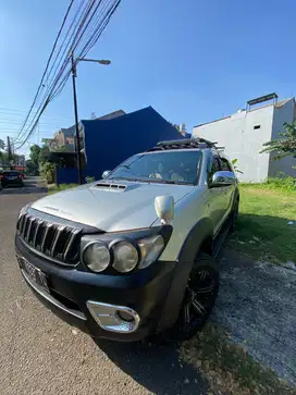 Jual fortuner 2005
