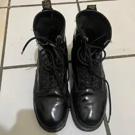 Dr martens 1460 blacksmooth size 41/7