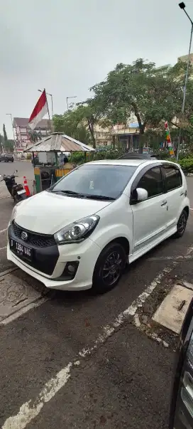 Jual Cepat Daihatsu Siriom M Sport 2017
