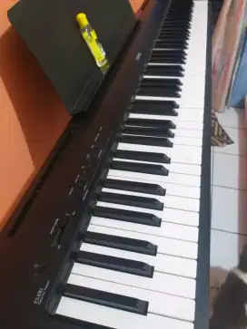 Piano kawai es 110