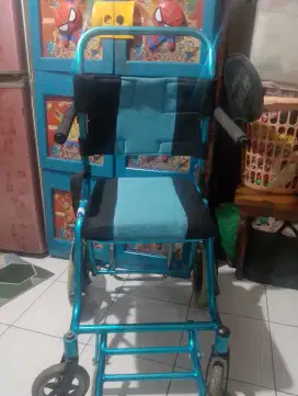 Kursi roda traveling