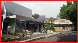 Hunian Luas & Nyaman Singgasana Pradana Strategis Aman