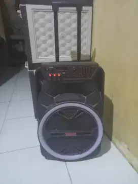 Dijual portable speaker aktif