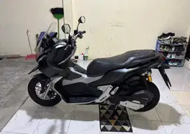 Honda ADV 150 CBS ISS Keyless MULUSSS Pajak Hidup Panjang