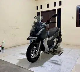 Honda ADV 150 CBS ISS Keyless MULUSSS Pajak Hidup Panjang