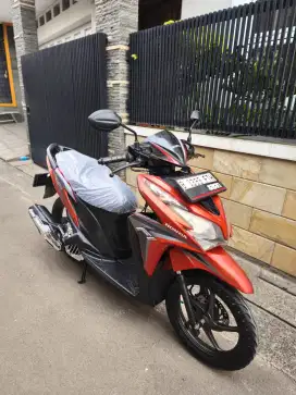 Bissmillah dijual motor Honda Vario kzr 2014 istimewa