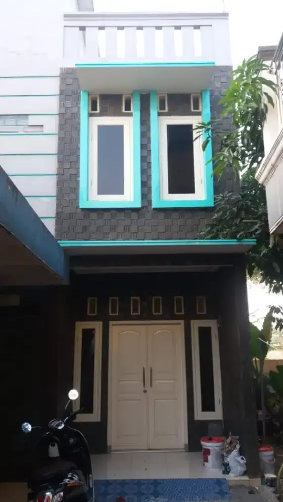 Dikontrakkan Rumah 3 Lantai