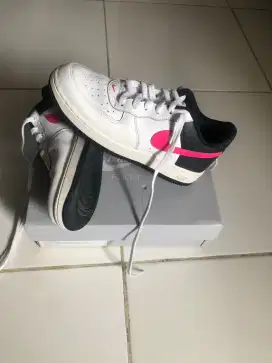 NIKE FORCE 1 WHITE FIERCE PINJ
