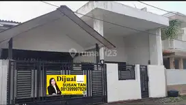 Dijual Rumah 1.5 lantai Taman pondok indah