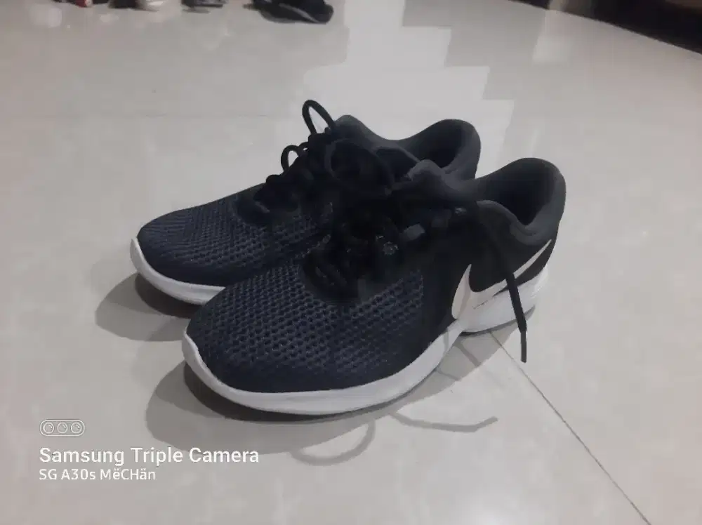 Sepatu Nike Nike