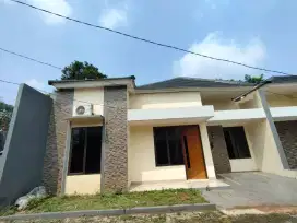RUMAH MEWAH 3 KAMAR TIDUR SIAPHUNI DEKET GERBANG TOL CIMANGGIS