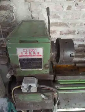 Mesin bubut 1 meter