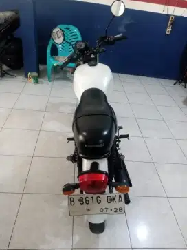 Kawasaki w175 tahun 2018