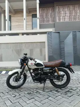 Jual kawazaki W 175 Motor Seperti Baru