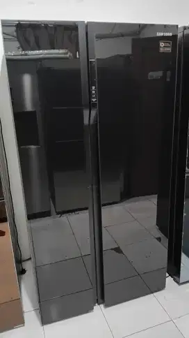 Dijual kulkas side by side samsung kondisi masih normal mulus