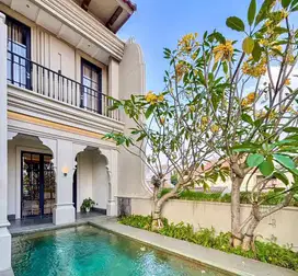 Dijual Rumah Mewah Modern Classic di Veteran Bintaro Jakarta Selatan