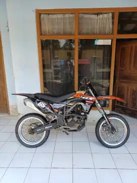 D-Tracker TAHUN 2015