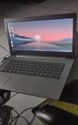 Laptop Lenovo A9 DDR4 Batre msh Ok Minus dikit