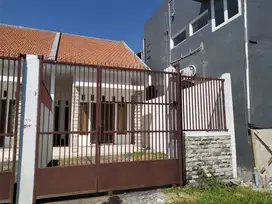 Dijual murah !  Rumah Gunung Anyar Surabaya siap huni