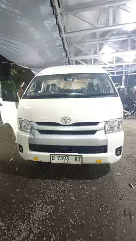 Toyota Hiace Commuter 2023 Euro 4