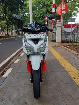 DIJUAL CASH HONDA VARIO KZR 125 CBS THN 2014 PAJAK IDUP SIAP PAKAI