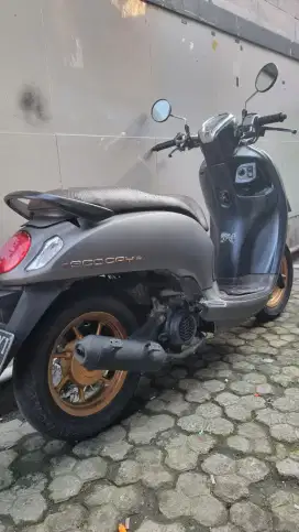 Scoopy keyles thn 2021