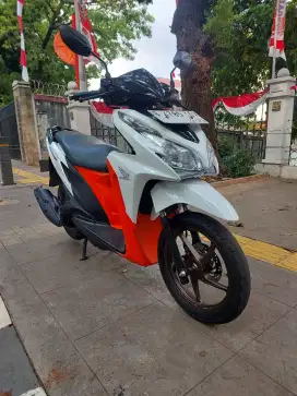 DIJUAL CASH HONDA VARIO KZR CBS 125 THN 2014 PAJAK IDUP SIAP PAKAI