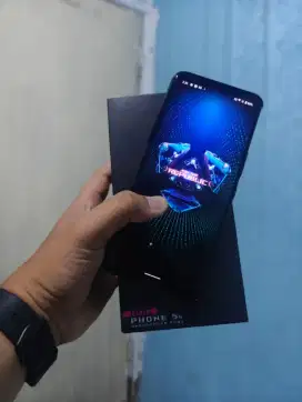 ASUS ROG 5S 8/128