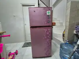 Kulkas Sharp 2 Pintu