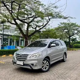 TOYOTA GRAND NEW KIJANG INNOVA 2.0 V 2014 (BENSIN)