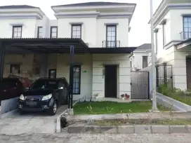 Dikontrakkan rmh cantik 2lt fully furnish di Grand  Kawanua Manado