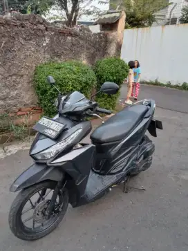VARIO LED OLD 125 2017 BPKB ONLY