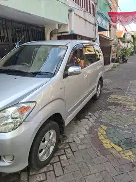 Toyota Avanza 2010 Bensin