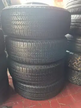 Ban copotan Fortuner Bridgestoen duller H/T 265/65 R17 80% 2020..4pcs