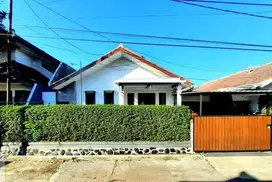 Rumah Terawat Siap Huni Lokasi Strategis di Turangga Buah Batu.