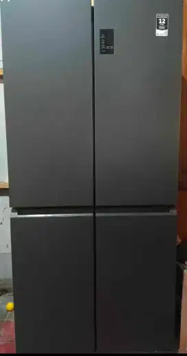 Kulkas-freezer 4 pintu AQUA