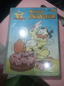 Buku Donal bebek edisi besar