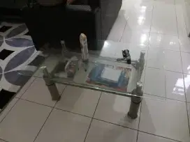 Meja Tamu Kaca +Rak bawah