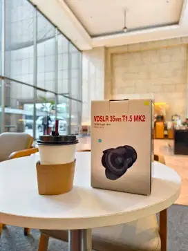Samyang VDSLR 35mm T1.5 MK2 Cine Lens For Fuji X Mount