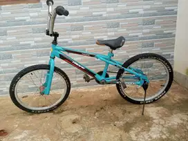 SEPEDA BMX GOOD CONDITION UKURAN 20 INC REM TERPEDO