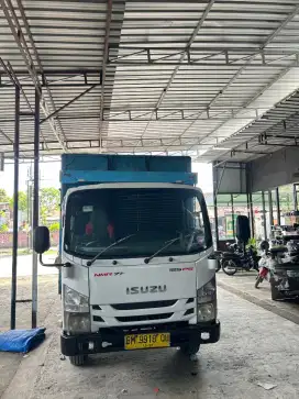 ISUZU NMR 71 L diesel