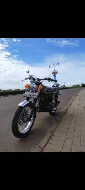 Honda gl 160 (megapro) modif CB twin