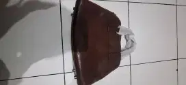 TAS WANITA. KULIT.