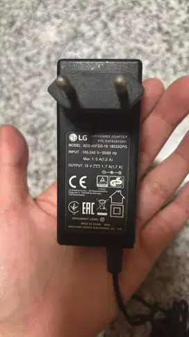 ADAPTOR LG 19V 1,2A JARUM ORIGINAL bekas