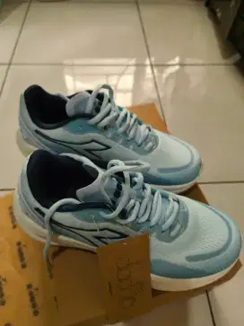 Sepatu diodora wanita