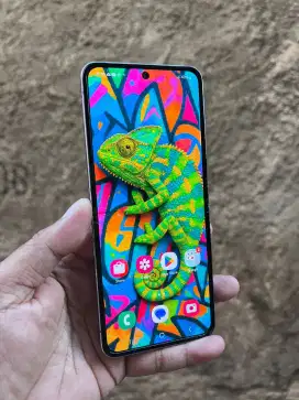 SAMSUNG Z FLIP 4 (5G) 8/256 LCD AMAN BERSIH NO MINUS TERIMA TT/BT