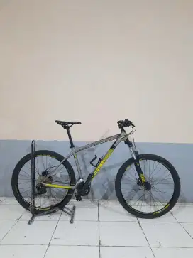 POLYGON PREMIER 5 TAHUN 2022