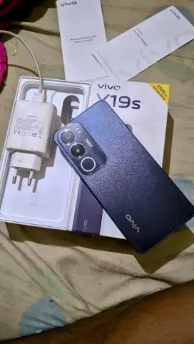 Vivo y19s fullset 4+4/64