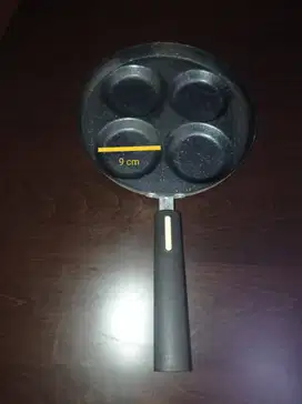 Teflon pancake/telur diameter 24 cm (4 lubang)